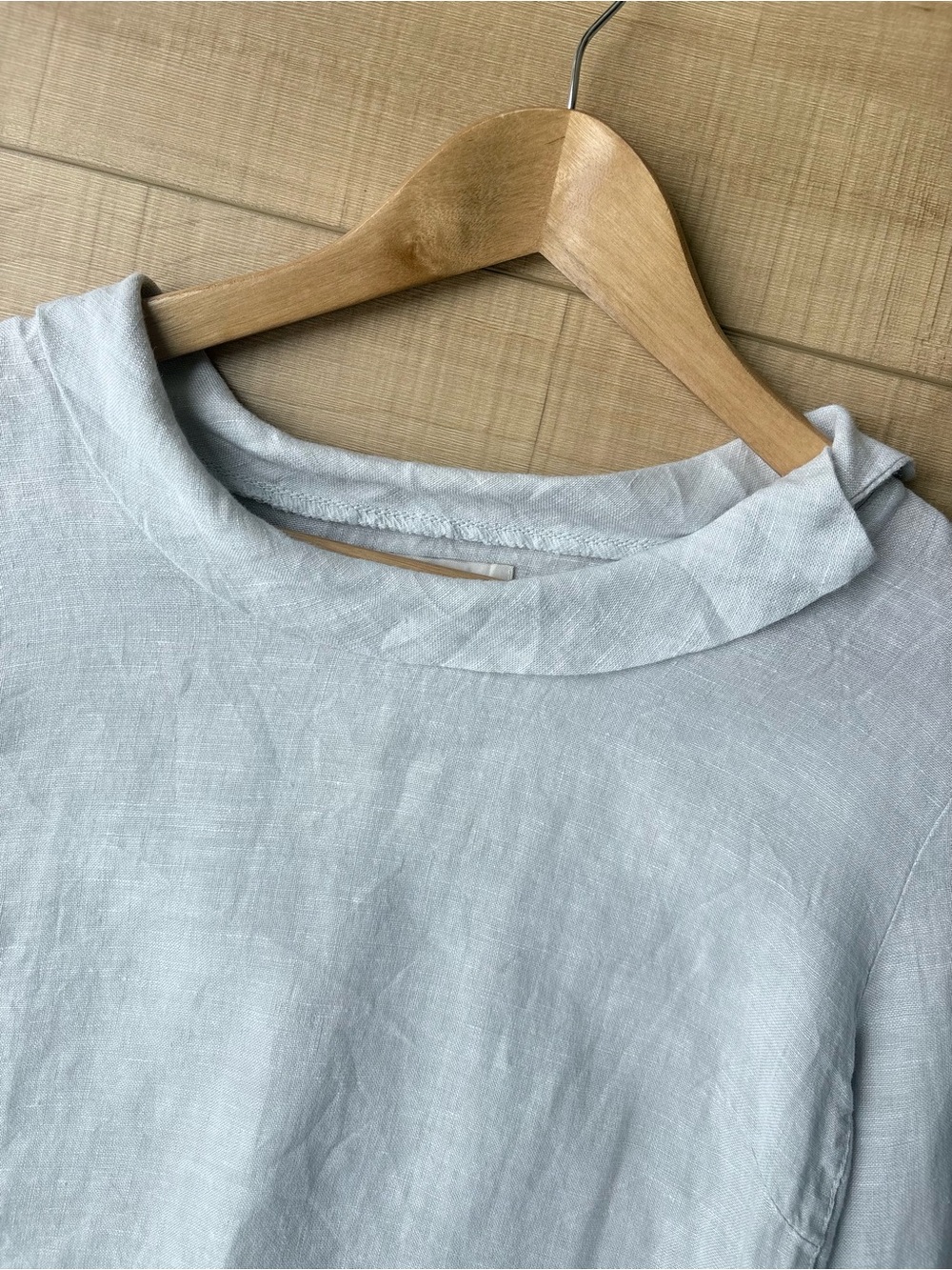 Lina Tomei 100% Linen Coastal Fold Collar Top. Made in Italy. Light Gray. Small - Picture 6 of 12